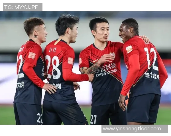 深圳足球队的精神探索与发展之路揭秘