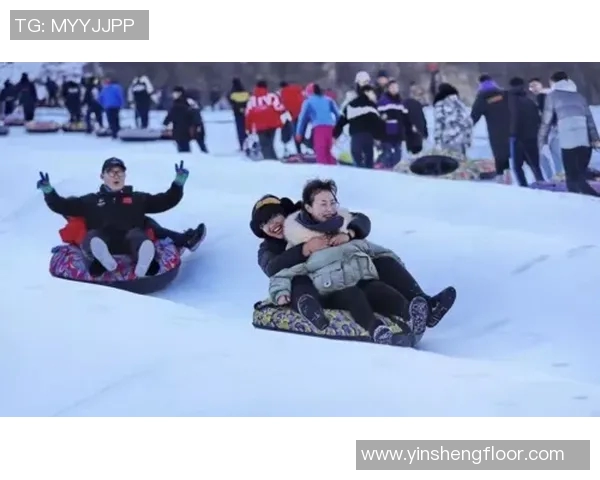 足球明星与萌娃的温馨互动视频展现亲子时光的快乐与感动 足球明星与萌娃的温馨互动视频展现亲子时光的快乐与感动