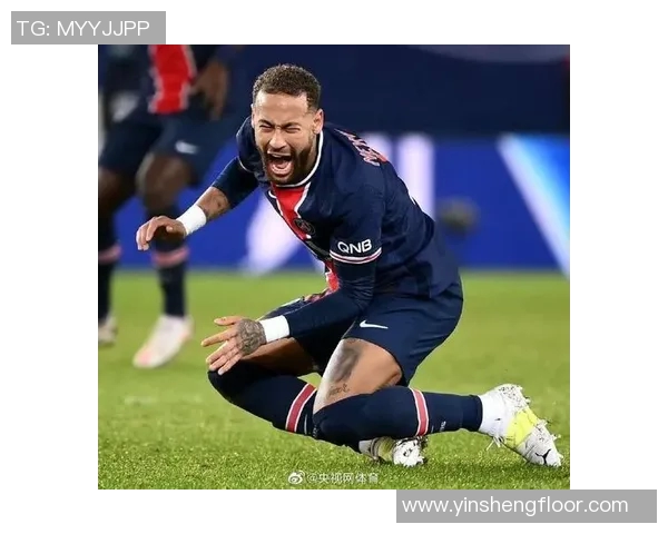 足球明星因脚踝碎骨折缺席赛季比赛球迷心痛不已期待早日复出 足球明星因脚踝碎骨折缺席赛季比赛球迷心痛不已期待早日复出